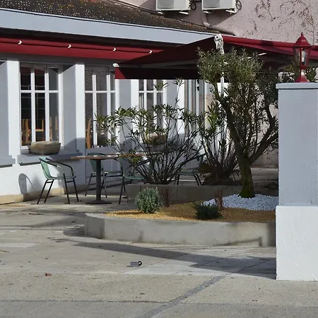 Hotel Restaurant Du Béarn