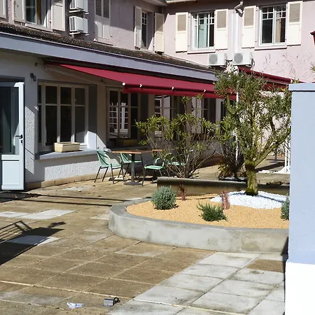 Hotel Restaurant Du Béarn 2*